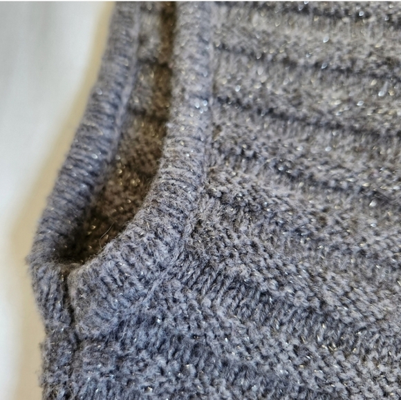 Chico's Size LG (2) Gray Sleeveless Long Open Cardigan - Picture 11 of 13